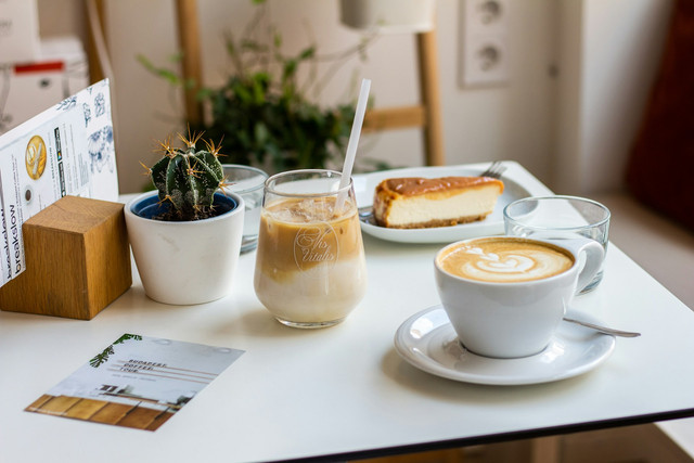 6 Cafe di Surabaya Timur. Foto hanya ilustrasi, bukan tempat sebenarnya. Foto: dok. Unsplash/Breakslow