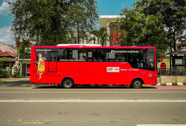 Tarif Batik Solo Trans. Foto hanya ilustrasi, bukan tempat yang sebenarnya. Sumber: Unsplash/Raihan Firdaus