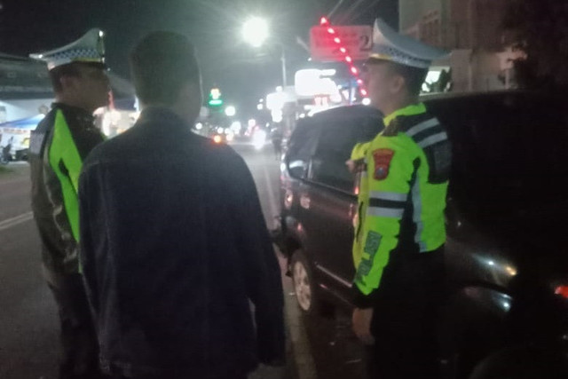 Lokasi seorang guru tertabrak hingga tewas di Jalan Umum Kelurahan Kanigoro, Kabupaten Blitar. Foto: Dok. Istimewa