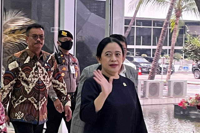 Ketua DPR RI Puan Maharani menerima massa buruh yang menggelar aksi unjuk rasa di depan Gedung DPR RI, Jakarta, Senin (22/9/2025). Foto: Haya Syahira/kumparan