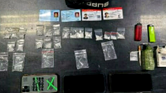 Barang bukti yang diamankan Polres Minahasa dari pria asal Sigi Sulteng yang merupakan pengedar narkoba jaringan Palu. (foto: istimewa)