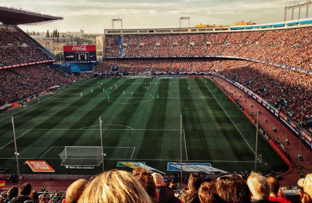 Ilustrasi Daftar Pemenang Ballon d'Or 2025    Sumber Unsplash/Liam McKay