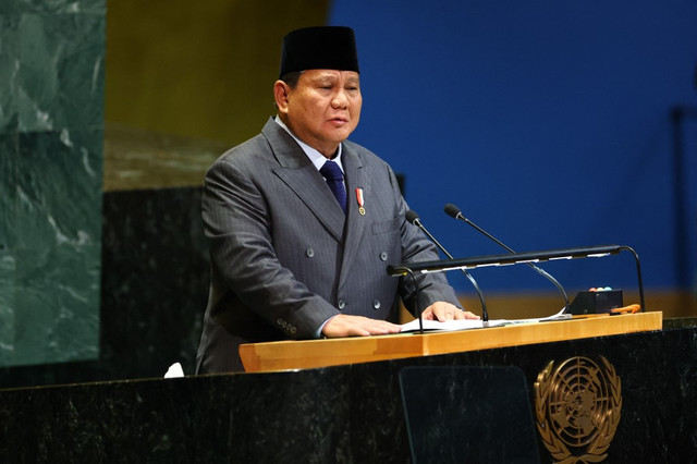 Presiden Prabowo Subianto berpidato di KTT Two State Solution di markas PBB di New York, Amerika Serikat, Senin (23/9) waktu setempat. Foto: Angela Weiss/AFP