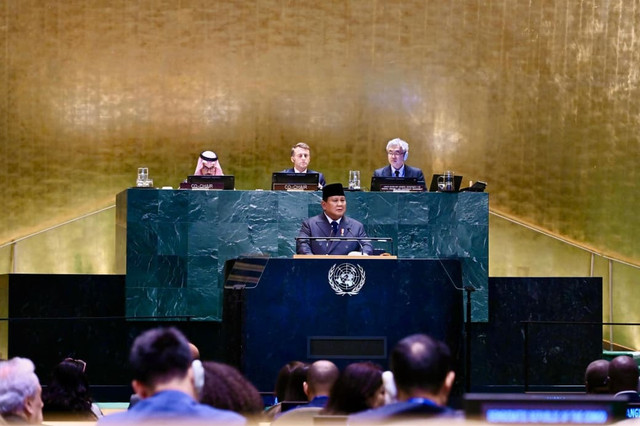 Presiden Prabowo Subianto menyampaikan pidato saat Konferensi Internasional Tingkat Tinggi untuk Penyelesaian Damai atas Masalah Palestina dan Implementasi Solusi Dua Negara (KTT Two State Solution) di Markas Besar PBB, New York, Senin (22/9/2025). Foto: Laily Rachev/Biro Pers Sekretariat Presiden