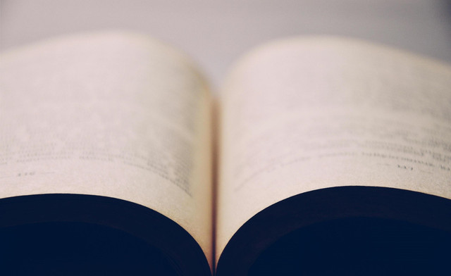 Ilustrasi contoh soal PTS Bahasa Indonesia kelas 7 semester 1. Sumber: Pexels/Gül Işık