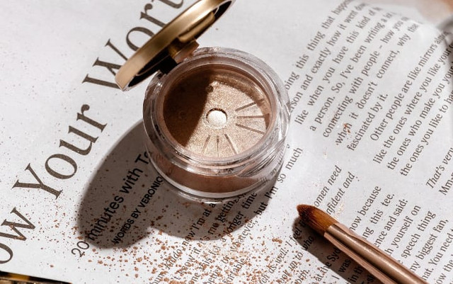 Ilustrasi Cushion SKINTIFIC untuk kulit berminyak. Sumber foto: Pixabay/ AdoreBeautyNZ