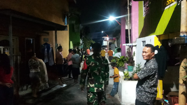 Suasana usai tawuran warga di Jalan Layang dengan Jalan Kandea lorong 148, Kota Makassar. Dok: Ist.