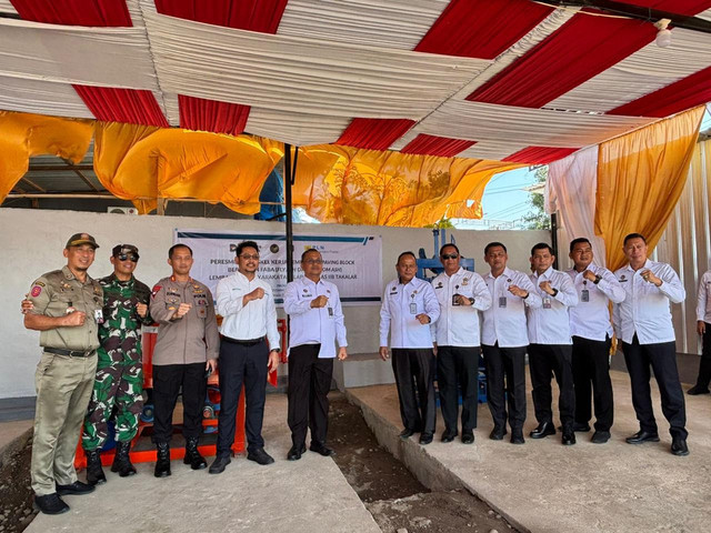 Lapas Takalar Resmikan Bengkel Kerja Pembuatan Paving Block Berbahan FABA