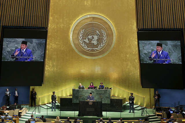 Presiden Indonesia Prabowo Subianto berpidato di Sidang Umum Perserikatan Bangsa-Bangsa ke-80 di Markas Besar PBB di New York, AS, Selasa (23/9/2025). Foto: Mike Segar/REUTERS