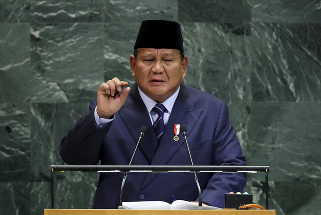 Presiden Indonesia Prabowo Subianto berpidato di Sidang Umum Perserikatan Bangsa-Bangsa ke-80 di Markas Besar PBB di New York, AS, Selasa (23/9/2025). Foto: Mike Segar/REUTERS