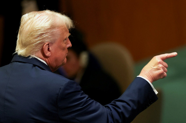 Presiden AS Donald Trump berpidato di Sidang Umum Perserikatan Bangsa-Bangsa ke-80, di New York City, AS, Selasa (23/9/2025). Foto: Jeenah Moon/REUTERS