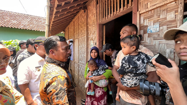 Rumah yang mendapatkan bantuan beda rumah bagi keluarga berisiko stunting dalam mendukung Genting (Gerakan Orang Tua Asuh Cegah Stunting). | Foto: Sinta Yuliana/Lampung Geh