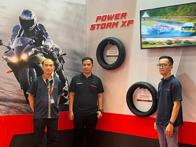 Ban Swallow Power Storm XP di IMOS 2025. Foto: Alvian Yoga Yulianto/kumparan