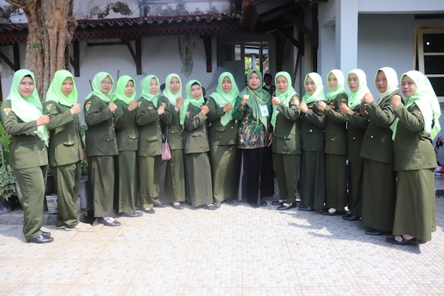 Ilustrasi jam kerja PPPK Paruh Waktu 2025 per hari. Sumber: Unsplash/Mufid Majnun