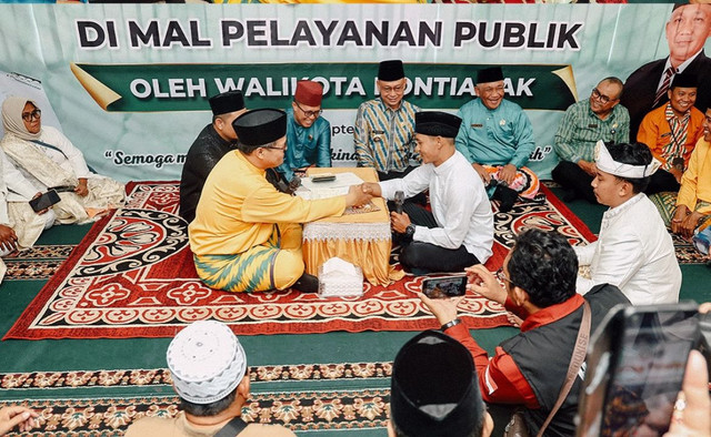 Prosesi akad nikah perdana di Mal Pelayanan Publik (MPP) Pontianak. Foto: Dok. Istimewa