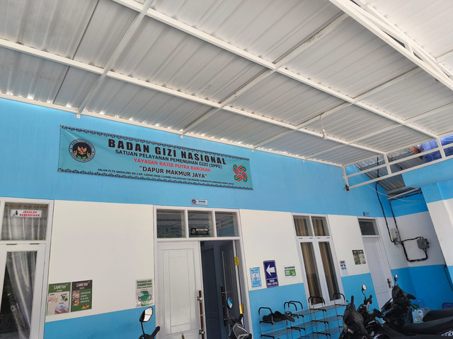 Dapur Makmur Jaya Yayasan Rajib Putra Barokah, Kecamatan Cipongkor, Kabupaten Bandung Barat, Jumat (26/9). Foto: Linda Lestari/kumparan