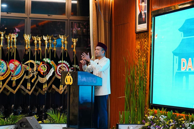 Suasana pertemuan Kapolri Jenderal Pol Listyo Sigit Prabowo  dengan Ustaz Abdul Somad di Mabes Polri, Jumat (26/9). Foto: Dok. Istimewa