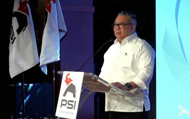 Ketua Harian DPP PSI Ahmad Ali (eks politikus NasDem) berpidato pada pelantikan pengurus PSI oleh Ketum Kaesang Pangarep, Jumat (26/9/2025). Foto: YouTube PSI