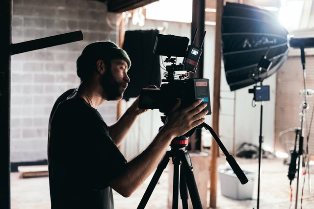 Ilustrasi Black Phone 2 Kapan Tayang. Foto: Unsplash/Kyle Loftus