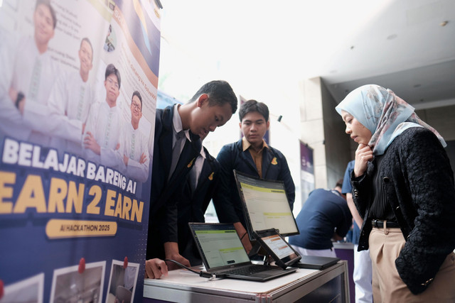 Siswa SMAN 2 Cibinong mengembangkan inovasi AI untuk membantu proses belajar jadi lebih menarik.  Foto: Dok. Istimewa