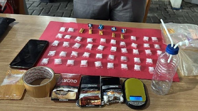 Barang bukti narkotika jenis sabu yang berhasil diamankan Polda Sulawesi Utara. (foto: istimewa)