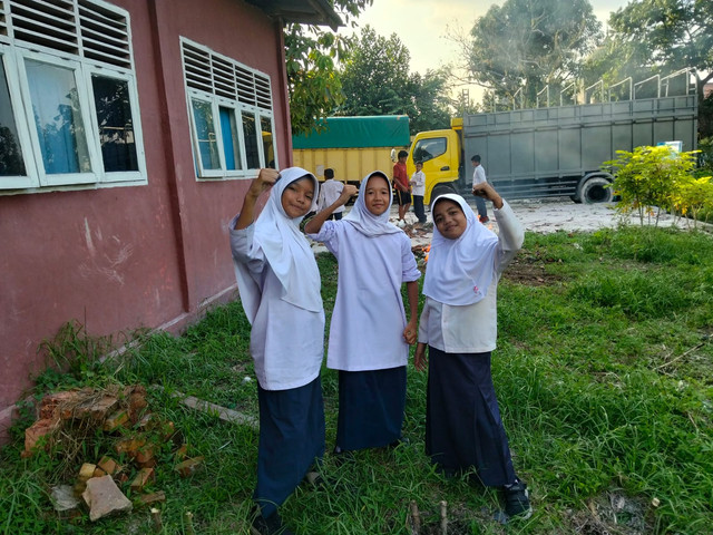 Sumber : Dokumen Pribadi/foto anak sekolah MDTU