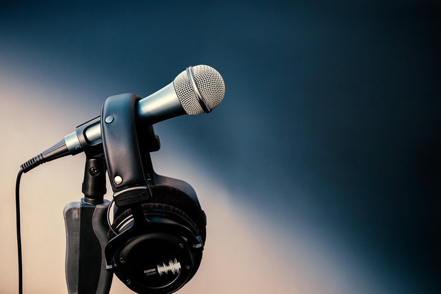Ilustrasi lirik lagu Alamak Rizky Febian dan Adrian Khalif. Foto: Pixabay/Bruno