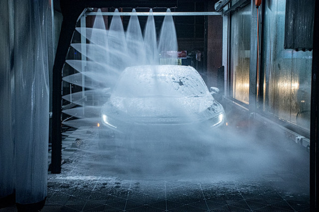 Ilustrasi tempat cuci mobil otomatis Bandung. Foto: Unsplash.com/Zulfahmi Khani