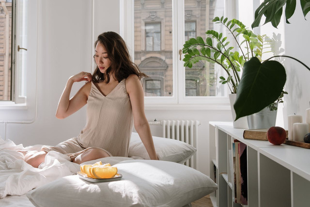 Harga baju tidur Victoria Secret. Foto hanya ilustrasi, bukan yang sebenarnya. Sumber: Pexels/cottonbro studio 