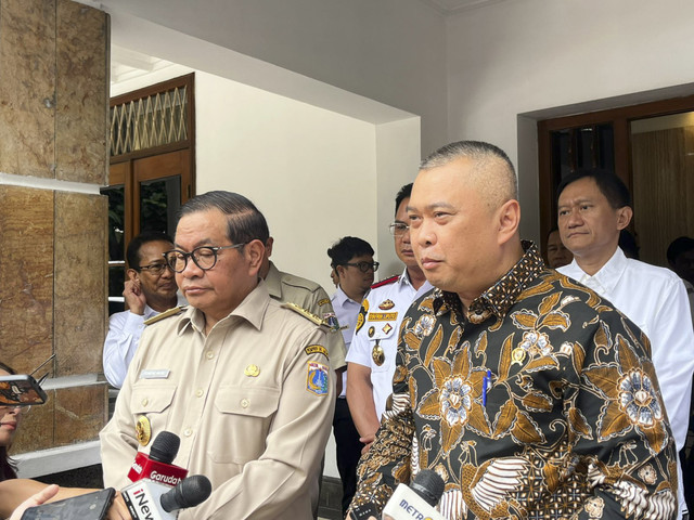 Menteri Perhubungan (Menhub) Dudy Purwagandhi dan Gubenur DKI Jakarta Pramono Anung, Jakarta Pusat, Senin (29/9/2025). Foto: Rayyan Farhansyah/kumparan