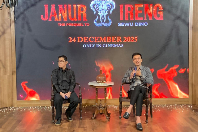 Kimo Stamboel dan Manoj Punjabi hadir dalam jumpa pers Janur Ireng di MD Place, Jakarta Selatan, Senin (29/9/2025). Foto: Vincentius Mario/kumparan