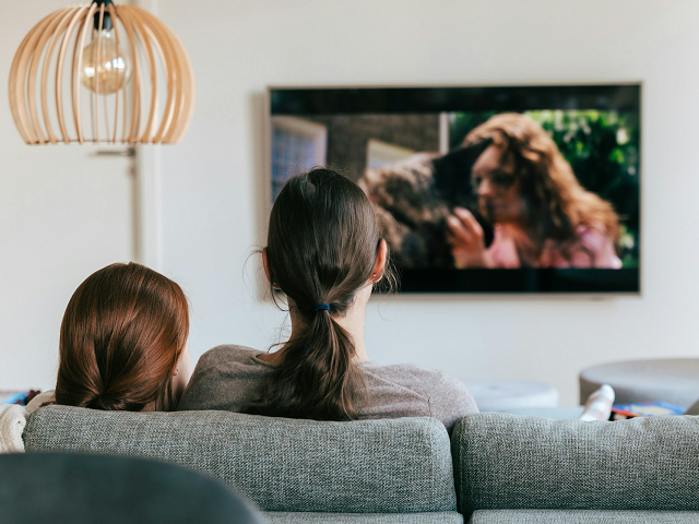 Ilustrasi live streaming SCTV Asmara Gen Z hari ini. Sumber: unsplash.com/KevinWoblick.