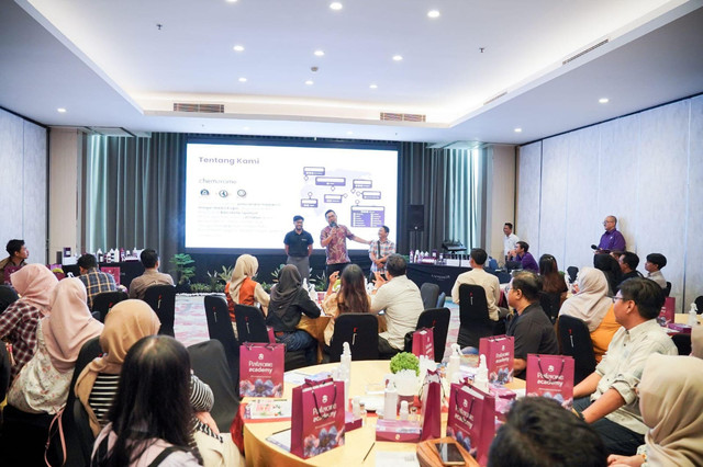 Pelatihan Parfarome Academy memberi edukasi terkait pengembangan bisnis parfum Indonesia.  Foto: Dok. Istimewa