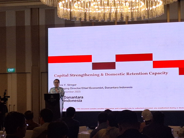 Managing Director/Chief Economist Danantara, Reza Y Siregar dalam acara Insurance Industry Dialogue di St. Regis, Jakarta Selatan pada Selasa (30/9). Foto: Argya Maheswara/kumparan
