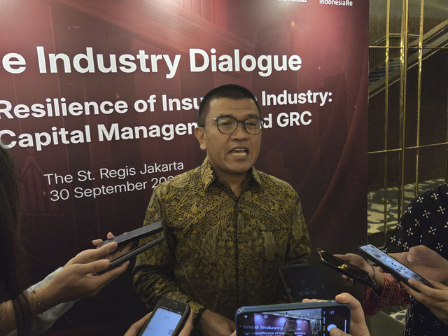 Direktur Teknik PT Reasuransi Indonesia Utama (Persero) atau Indonesia Re ditemui usai acara Insurance Industry Dialogue di St. Regis, Jakarta Selatan pada Selasa (30/9/2025). Foto: Argya D. Maheswara/kumparan 