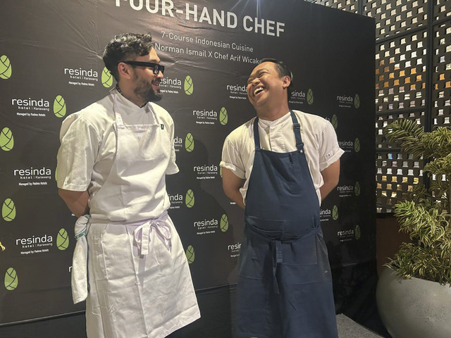 Four-Hand Chef Resinda Hotel Karawang Chef Norman Ismail X Chef Arif Wicaksono. Foto: Caroline Pramantie/kumparan