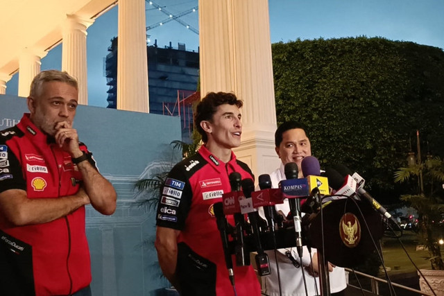 Juara dunia MotoGP Marc Marquez usai bertemu Presiden Prabowo Subianto di Istana Kepresidenan, Jakarta Pusat, Selasa (30/9/2025). Foto: Zamachsyari/kumparan