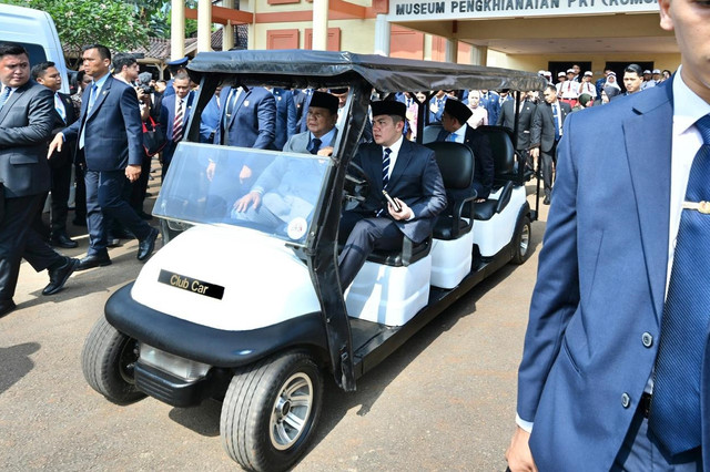 Presiden Prabowo Subianto meninjau Museum Pengkhianatan PKI di Lubang Buaya, Jakarta Timur, Rabu (1/10/2025). Foto: Dok. BPMI