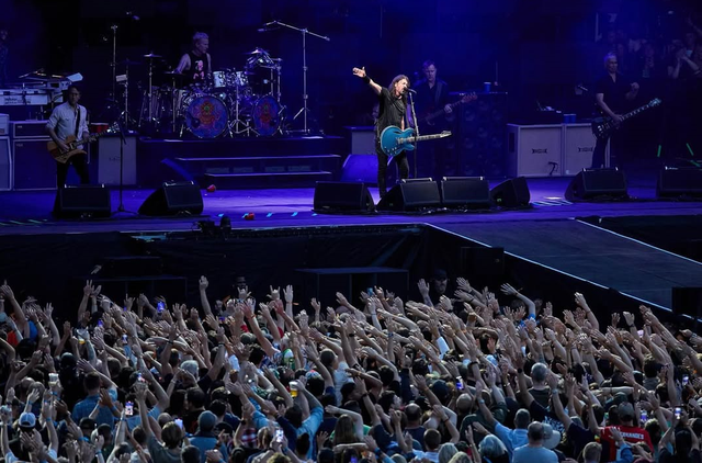 Gambar untuk konser Foo Fighters Jakarta mulai jam berapa. Foto: Instagram/foofighters