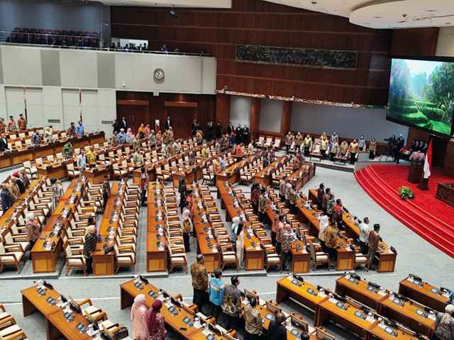 Suasana sidang paripurna DPR pada Kamis (2/10/2025). Foto: Luthfi Humam/kumparan