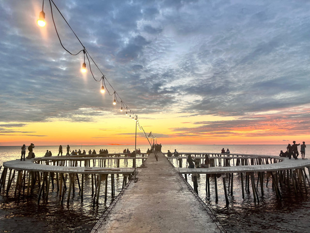 Pemandangan sunset dari Pelangi Kapuas Park. Foto: Dok. Hi!Pontianak