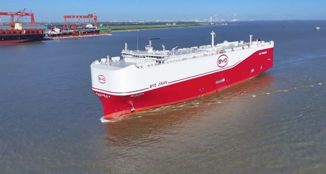 BYD Jinan, kapal pengangkut mobil kedelapan milik BYD. Foto: Dok. BYD 