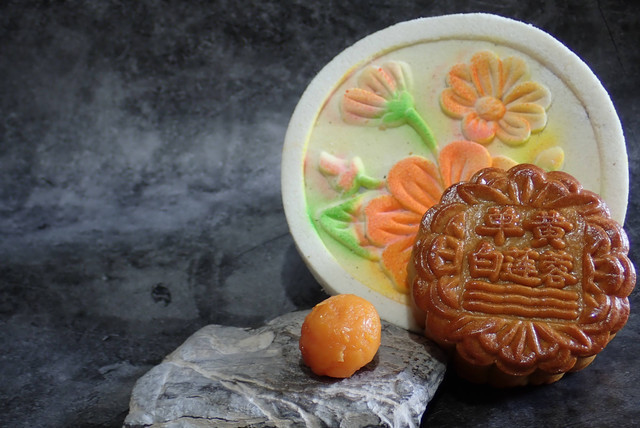 Ilustrasi kue bulan. Foto: dok. Yy Lam (Unsplash.com)