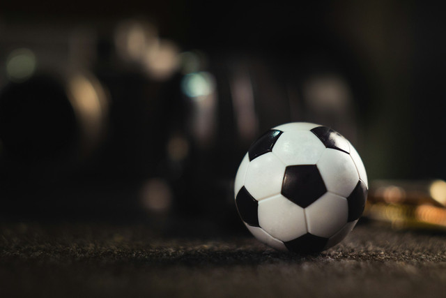 Jadwal Persib Bandung Oktober 2025 dan link live streamingnya, foto hanya ilustrasi, bukan pertandingan yang sebenarnya: Unsplash/Konstantin Evdokimov
