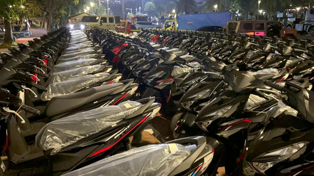 Motor-motor yang akan dibagikan saat HUT ke-80 TNI. Foto: Abid Raihan/kumparan