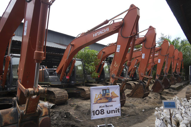 Kejaksaan Agung menyerahkan 6 smelter rampasan kasus korupsi tata niaga timah ke PT Timah di Bangka Belitung, Senin (6/10/2025). Foto: Kejagung