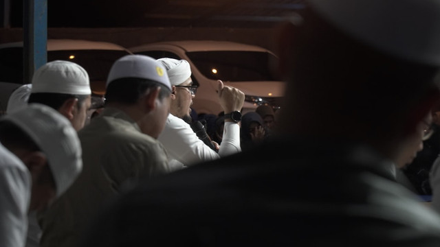 Ilustrasi Jadwal Habib Umar di Indonesia 2025, Foto: Unsplash/arifwdn