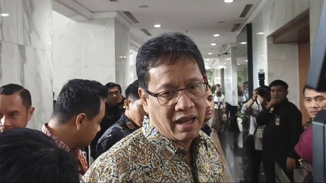 Menteri Keuangan Purbaya Yudhi Sadewa di kantornya, Selasa (7/10/2025). Foto: Ave Airiza Gunanto/kumparan