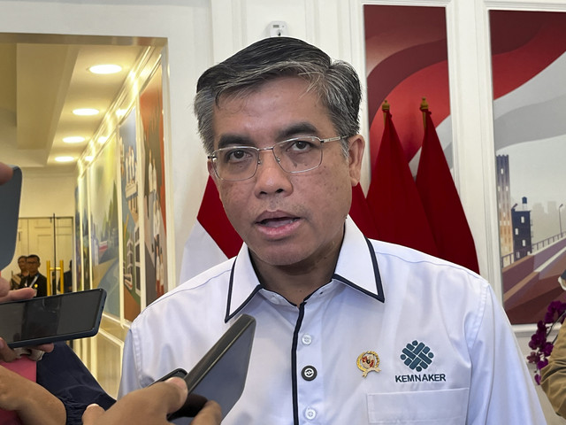 Menteri Ketenagakerjaan (Menaker) Yassierli di Kantor Bappenas, Jakarta, Selasa (7/10/2025). Foto: Widya Islamiati/kumparan