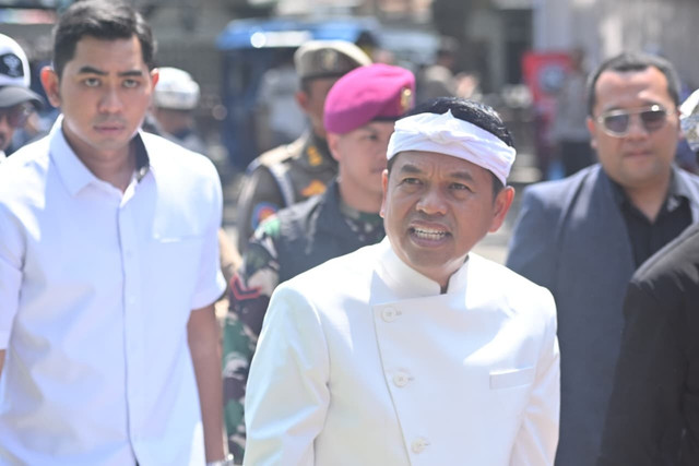 Gubernur Jabar Dedi Mulyadi di Gedung DPRD Indramayu, Selasa (7/10/2025). Foto: kumparan